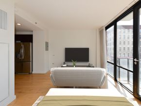 215 Ave B 3C, New York NY 10009