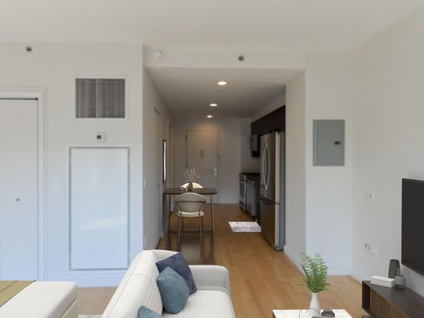 215 Ave B 3C, New York NY 10009