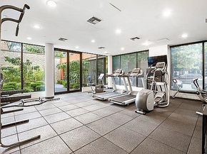 215 Ave B 3C, New York NY 10009