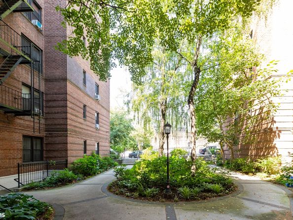 3840 Greystone Avenue 5L, Bronx NY 10463