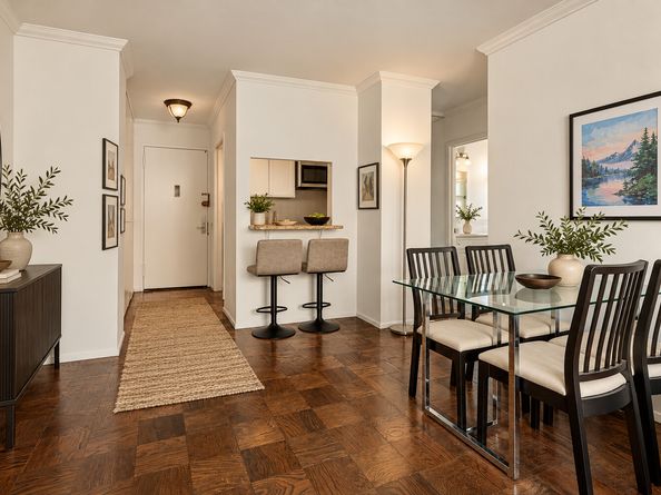 2025 Broadway 8E, New York NY 10023