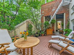 327 4th Street 2F, Brooklyn NY 11215