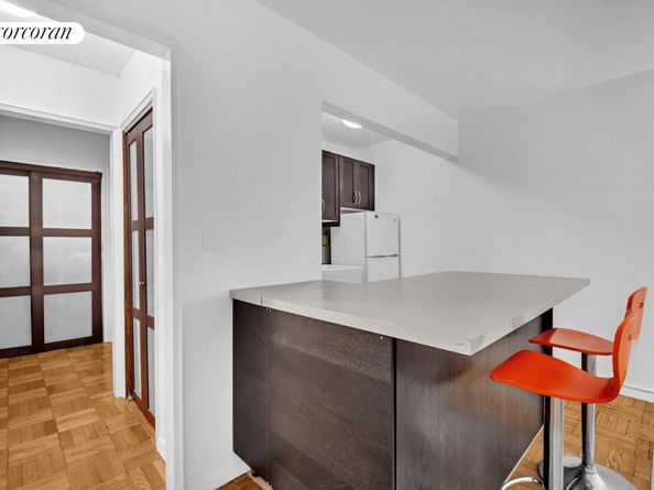 60 Remsen Street 3G, Brooklyn NY 11201