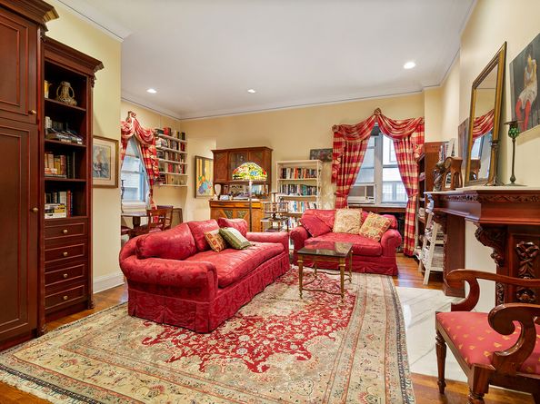 59 East 72nd Street 4C, New York NY 10021