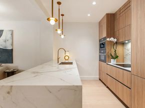 21 West 17th Street 4, New York NY 10011