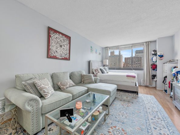 347 West 57th Street 26BB, New York NY 10019