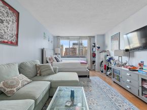 347 West 57th Street 26BB, New York NY 10019