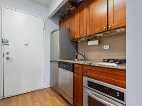 347 West 57th Street 26BB, New York NY 10019