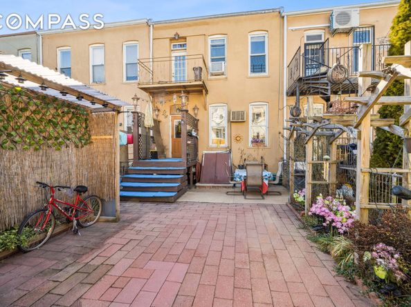 75-27 61st Street, Queens NY 11385