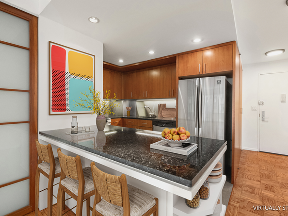 16 West 16th Street 7RN, New York NY 10011