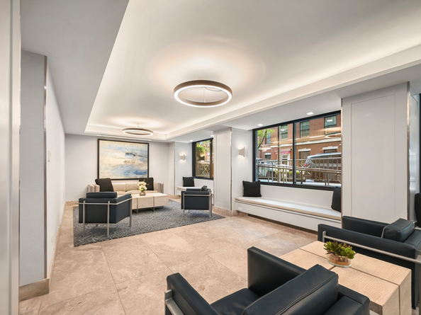 16 West 16th Street 7RN, New York NY 10011