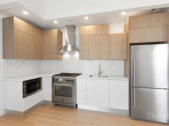 10-64 Jackson Avenue 4B, Queens NY 11101