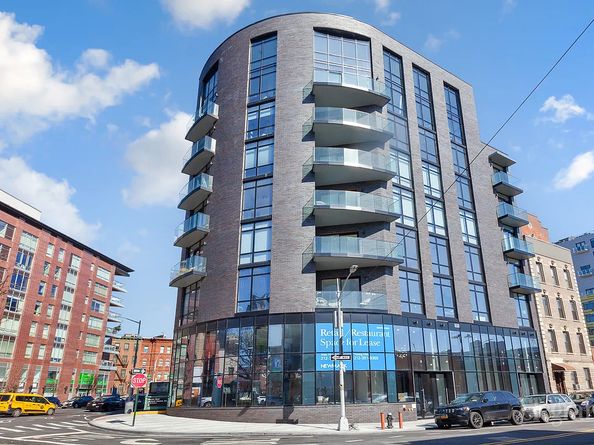 10-64 Jackson Avenue 4B, Queens NY 11101