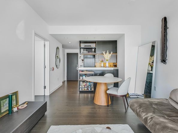 252 South Street 73K, New York NY 10002