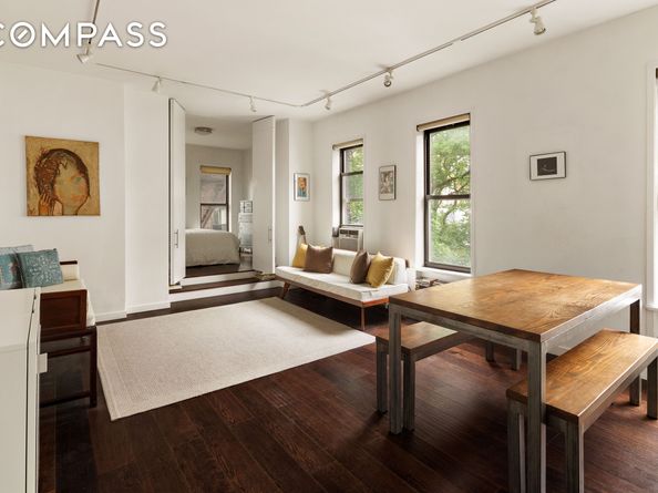 224 East 11th Street 19, New York NY 10003