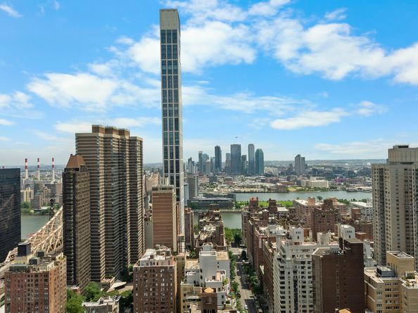 303 East 57th Street 39A, New York NY 10022