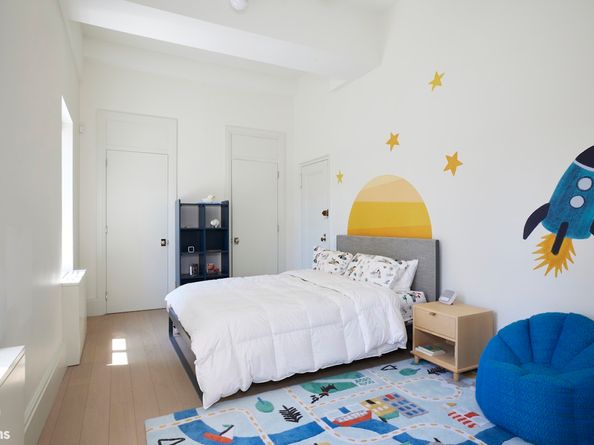 20 East 35th Street 15DE, New York NY 10016