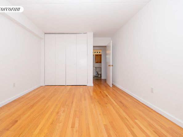 300 West 110th Street 12C, New York NY 10026