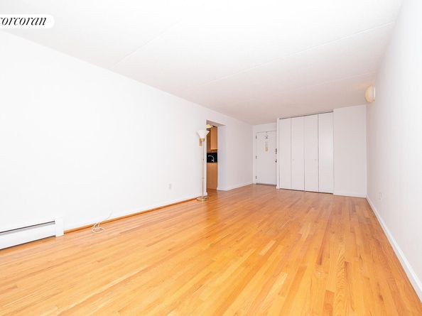 300 West 110th Street 12C, New York NY 10026