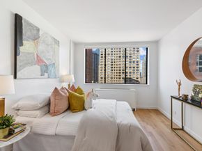 45 West 67th Street 22B, New York NY 10023