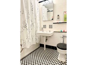 410 West 24th Street 4L, New York NY 10011