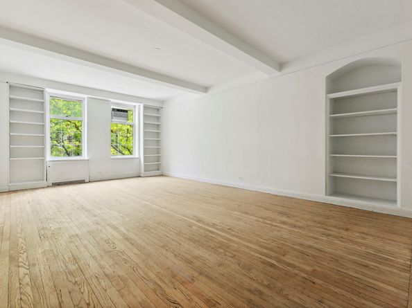 410 West 24th Street 4L, New York NY 10011