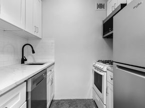 410 West 24th Street 4L, New York NY 10011
