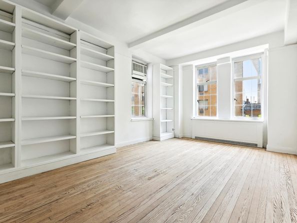 410 West 24th Street 4L, New York NY 10011