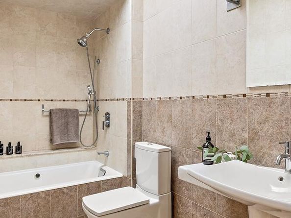 20 Stephens Court, Brooklyn NY 11226