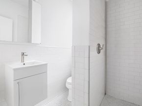 124 Thompson Street 24, New York NY 10012