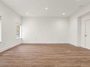 47-05 5th Street 202, Queens NY 11101