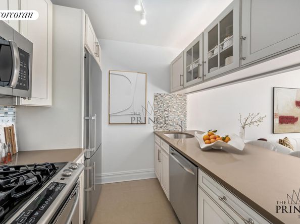 380 Rector Place 10F, New York NY 10280