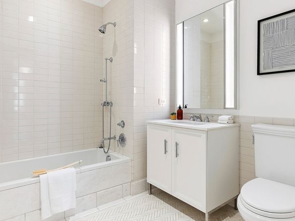 100 Barclay Street 15N, New York NY 10007