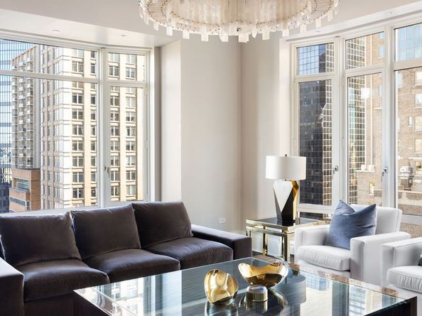 520 Park Avenue 18, New York NY 10065