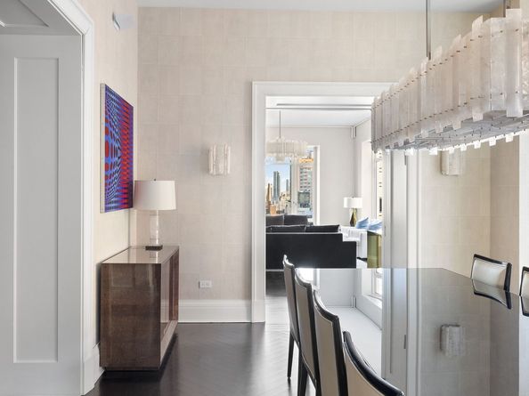 520 Park Avenue 18, New York NY 10065