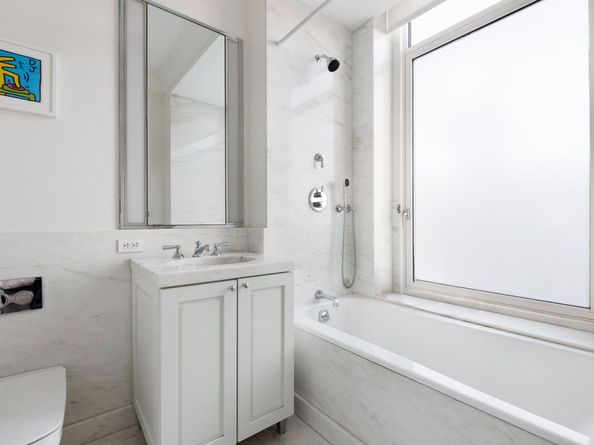 520 Park Avenue 18, New York NY 10065