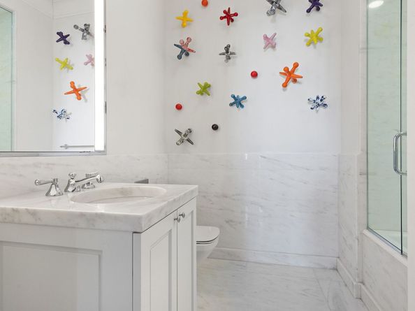 520 Park Avenue 18, New York NY 10065