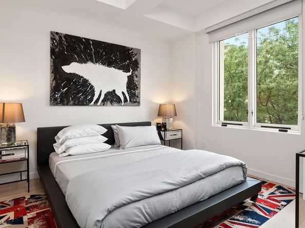 67 Ave C 4BW, New York NY 10009