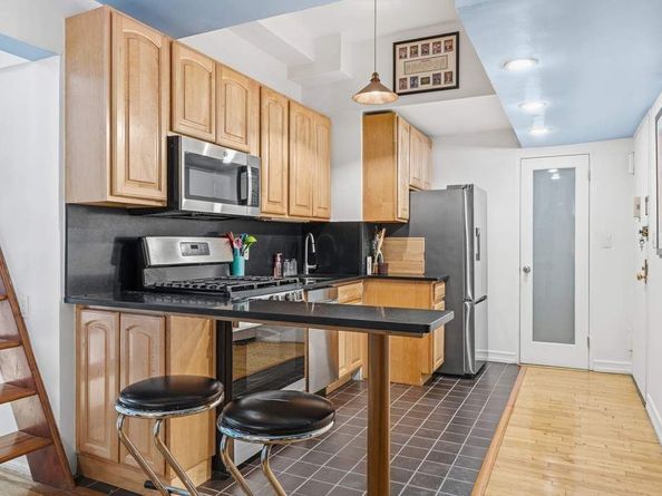 4 Lexington Avenue 1M, New York NY 10010