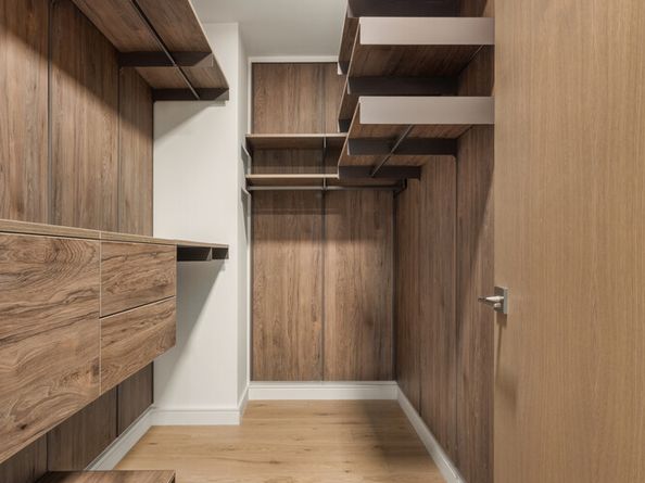 200 East 21st Street 12D, New York NY 10010