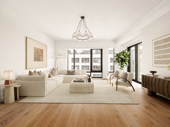 200 East 21st Street 12D, New York NY 10010