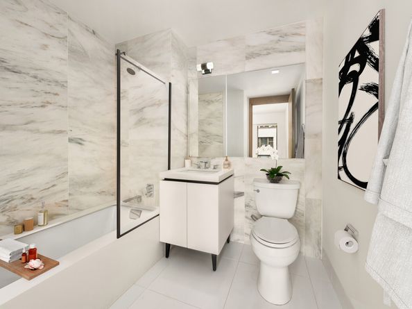 200 East 21st Street 12D, New York NY 10010