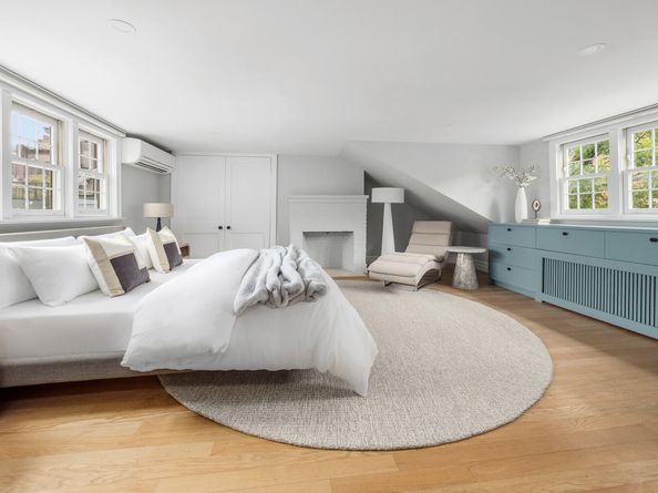 25 Middagh Street, Brooklyn NY 11201