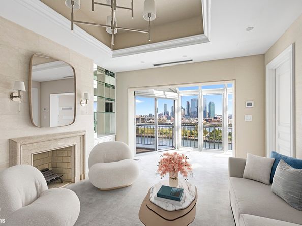 60 Sutton Place S PHS, New York NY 10022