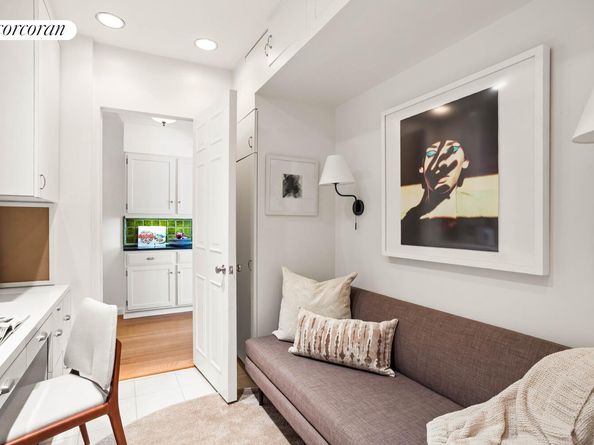 565 Park Avenue 4W, New York NY 10065