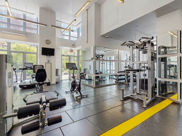 310 West 52nd Street UNIT17A, New York NY 10019