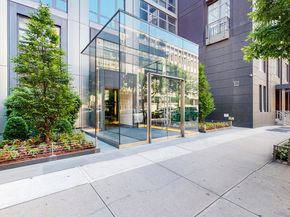 310 West 52nd Street UNIT17A, New York NY 10019