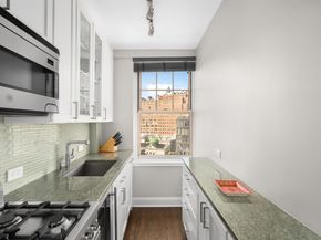2 Horatio Street 15J, New York NY 10014