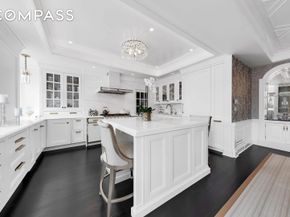 350 East 57th Street 15B, New York NY 10022