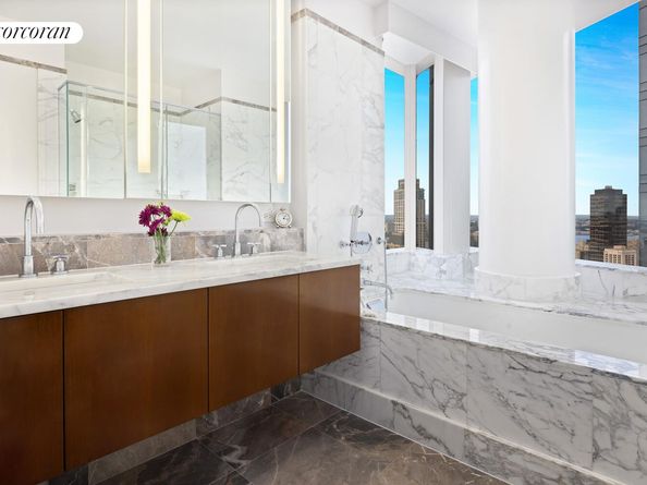 25 Columbus Circle 61G, New York NY 10019